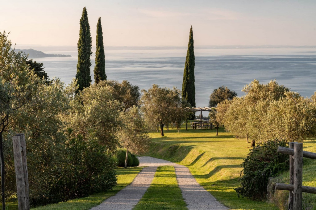 Toscolano-Maderno beaches and mountains, Lake Garda