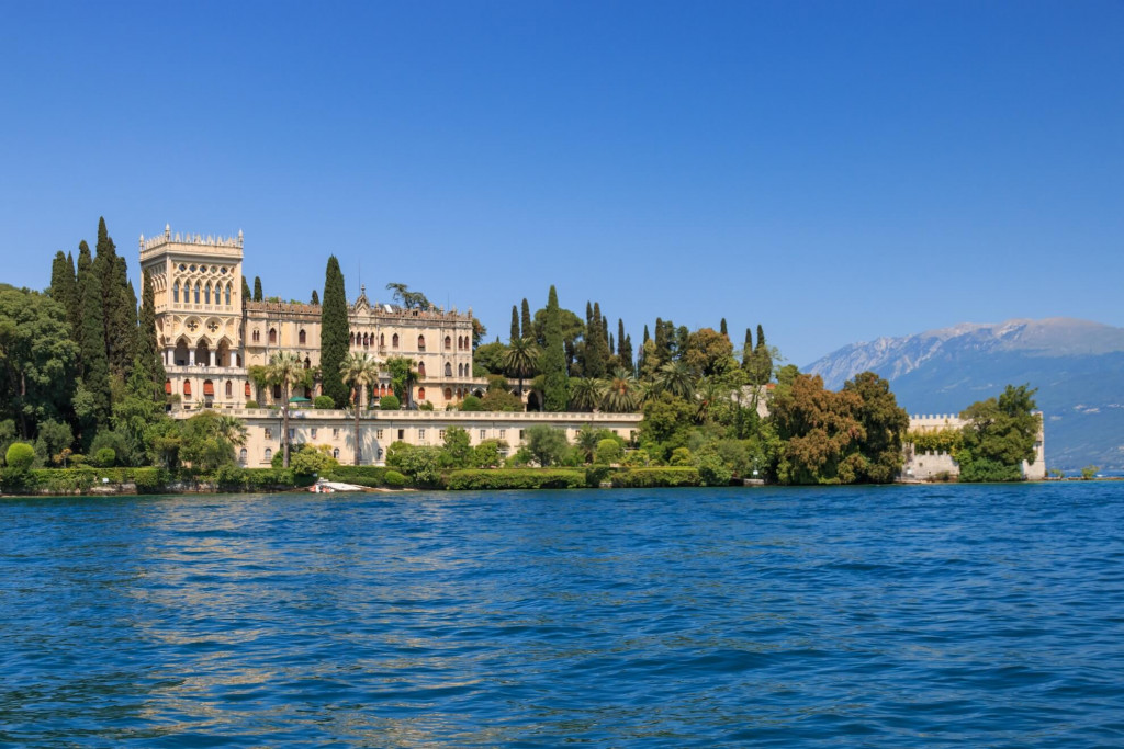 Stunning Isola del Garda off the coast of San Felice del Benaco
