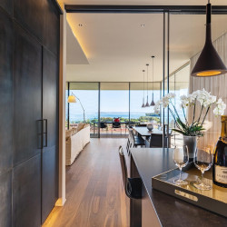 Modern fully equipped kitchen at Villa Belvedere in Padenghe sul Garda