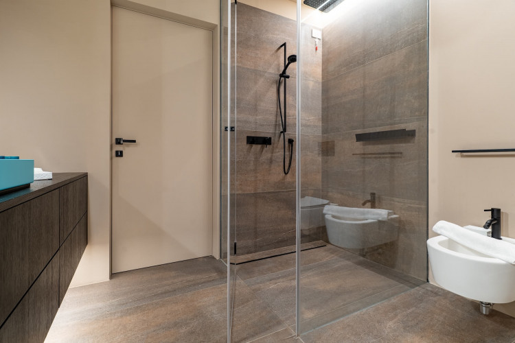 Bathroom with shower at Villa Belvedere