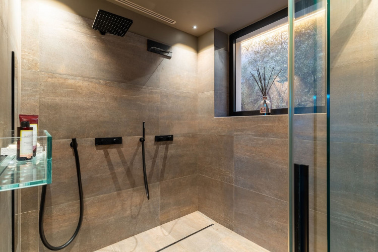 Bathroom at Villa Belvedere