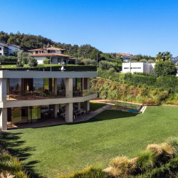 View of Villa Belvedere from the garden