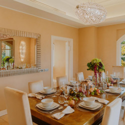 Elegant dining area at Villa Preone, Lake Garda, perfect for family meals