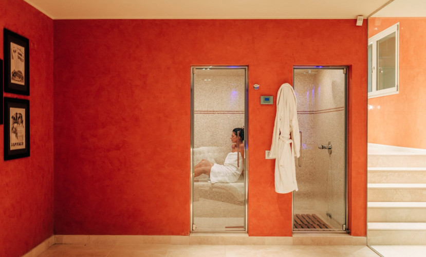 Luxury spa area at Villa Preone, Lake Garda, with sauna and jacuzzi