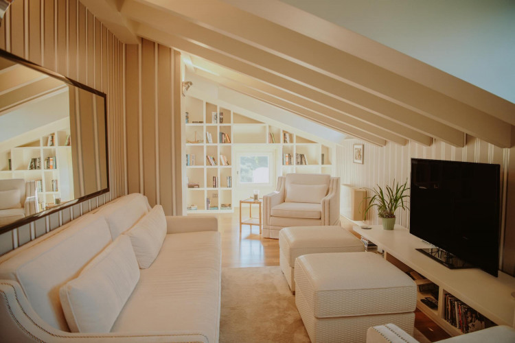 Upstairs lounge area at Villa Preone, Lake Garda