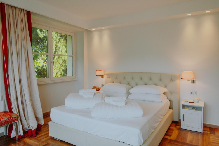 Cozy guest bedroom at Villa Preone, Salò, Lake Garda
