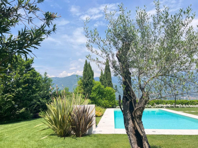 Pool with views at Villa Preone, luxury villa Lake Garda