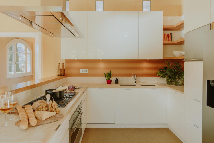 Contemporary kitchen at Villa Preone, Salò, Lake Garda, fully equipped